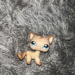 Rare Lps Shorthair Cat #1024 in great condition!  Dm for any questions! :)